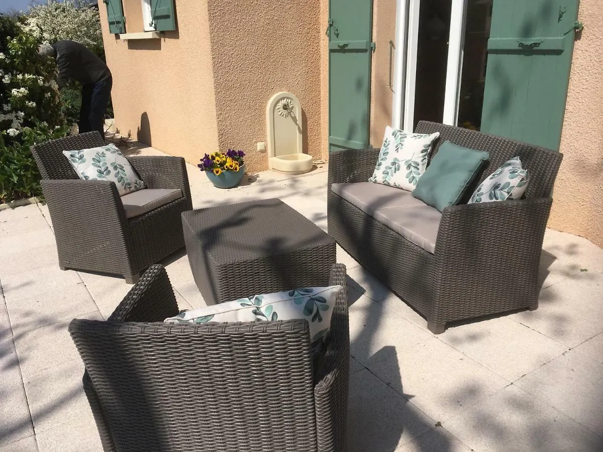 Le Relais Des Malettes Chambres D'Hotes B&B Francheville  Bed & Breakfast